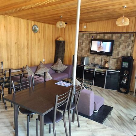 В Гостях На Иссык-Куле Hotel Cholpon-Ata Ngoại thất bức ảnh