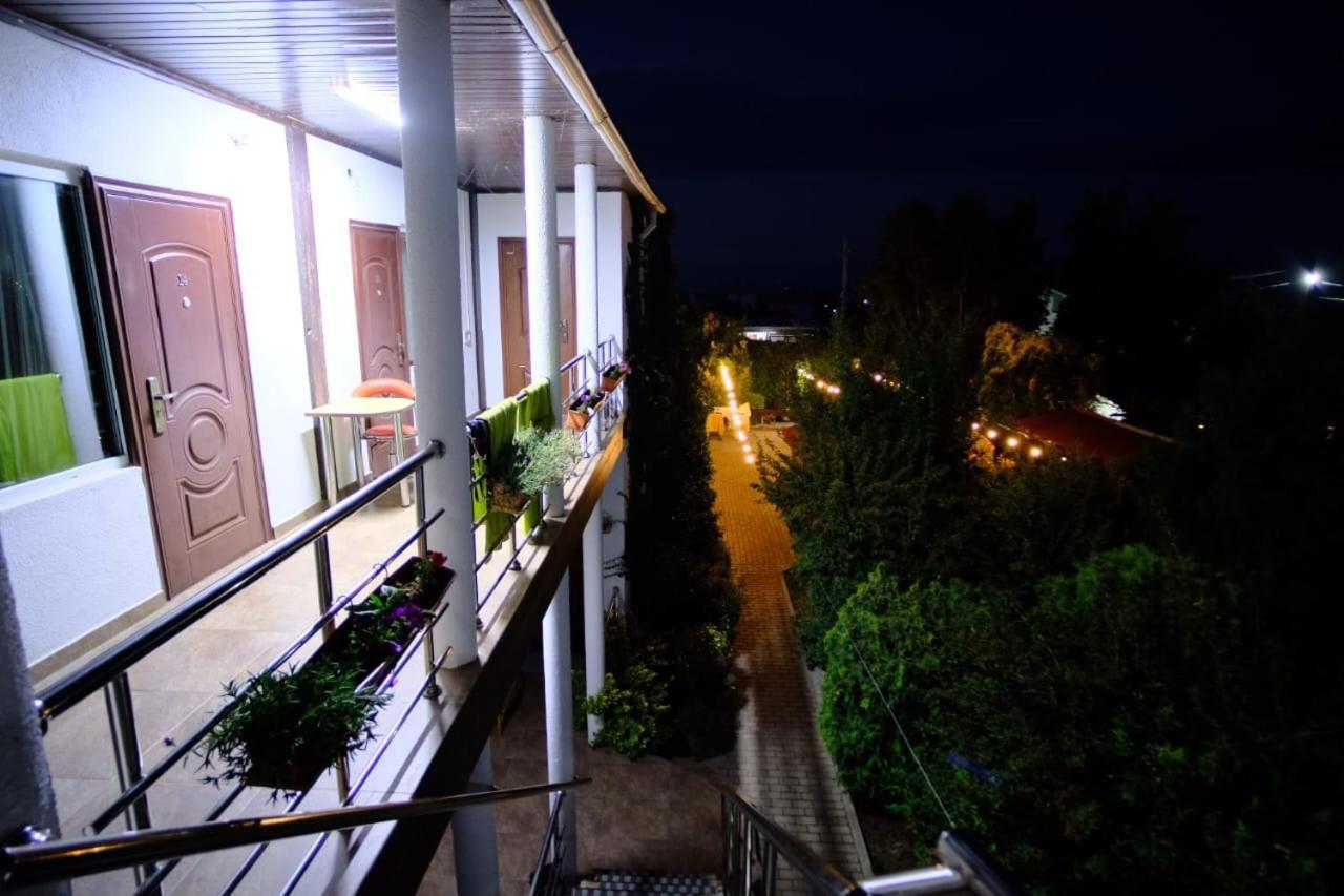 В Гостях На Иссык-Куле Hotel Cholpon-Ata Ngoại thất bức ảnh